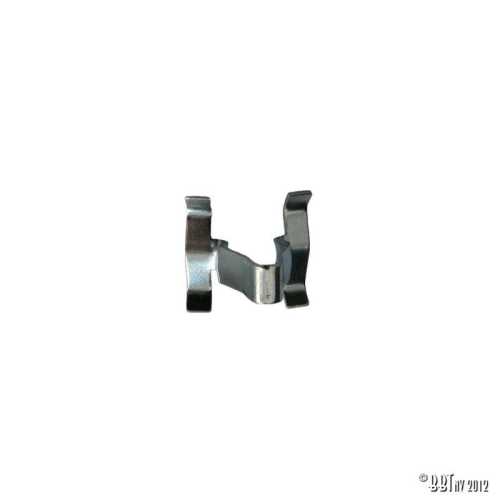 Molding clip for wide trim