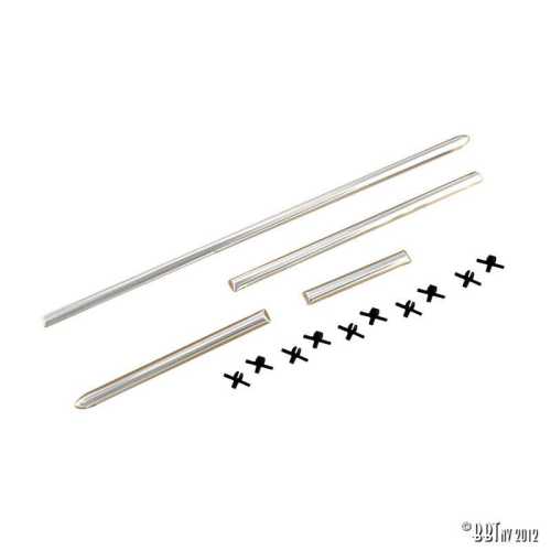 Dashboard moulding kit with clips