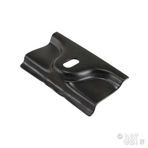 Battery retaining clamp