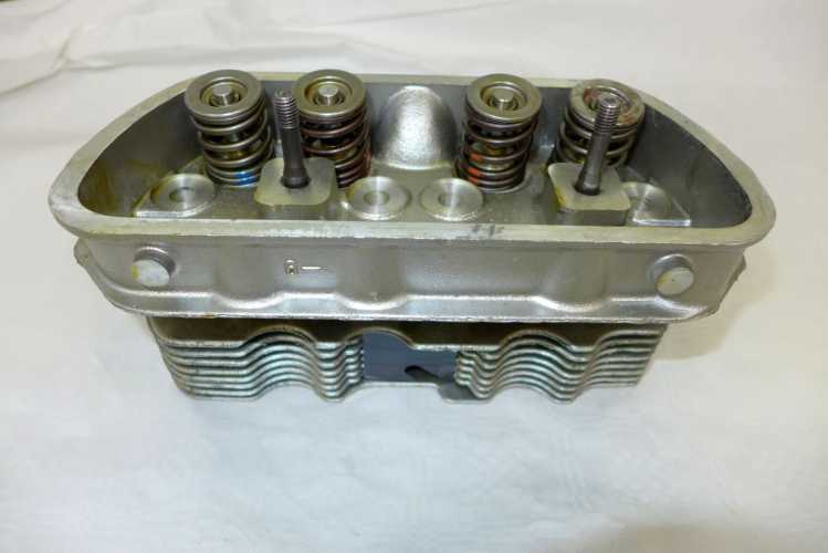 Cylinder Heads Single Port VW Beetle for 1500 / 1600ccm NOS (94mm at head) set = 2