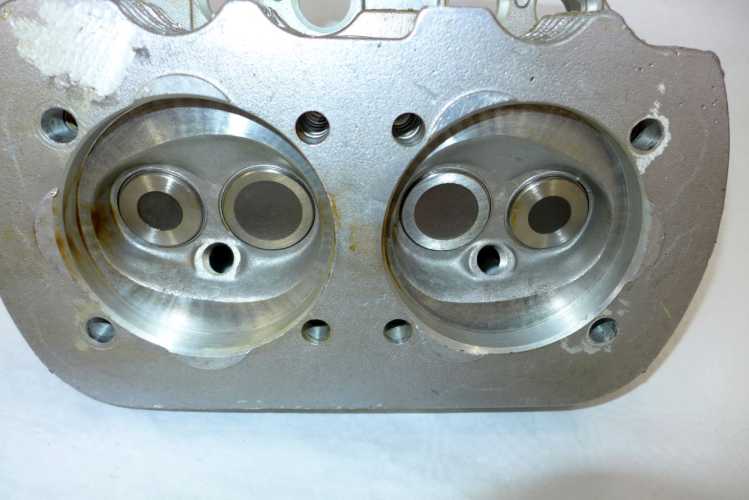 Cylinder Heads Single Port VW Beetle for 1500 / 1600ccm NOS (94mm at head) set = 2
