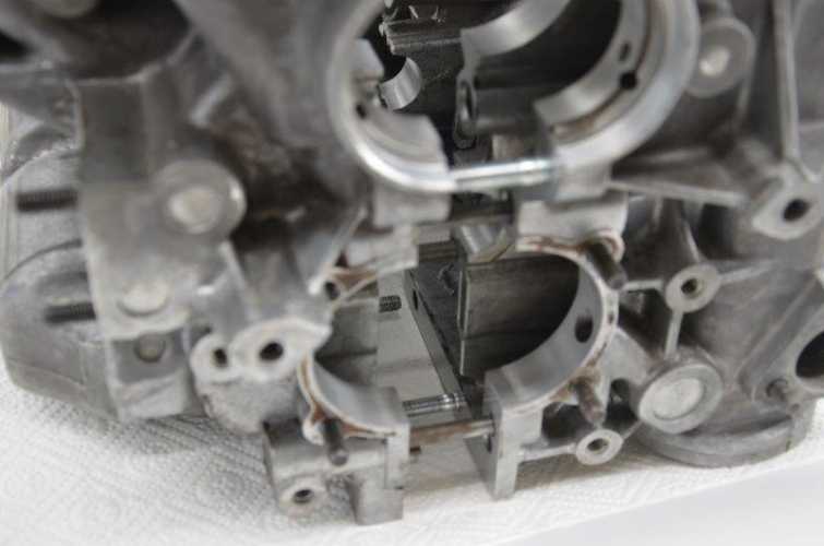 Motorgehäuse Typ 4 / Porsche 914 planen und spindeln der Hauptlagerbohrung und Nockenwellengasse