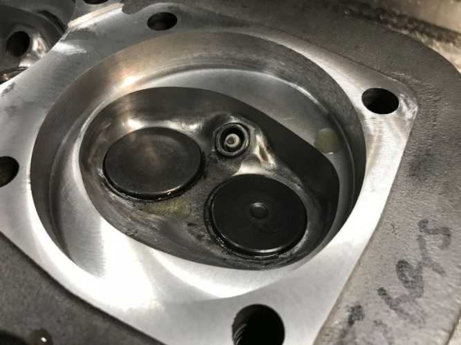 2 Zylinderköpfe größer fräsen und -oder tiefer fräsen per CNC Verfahren VW Käfer Typ 1 und Bus