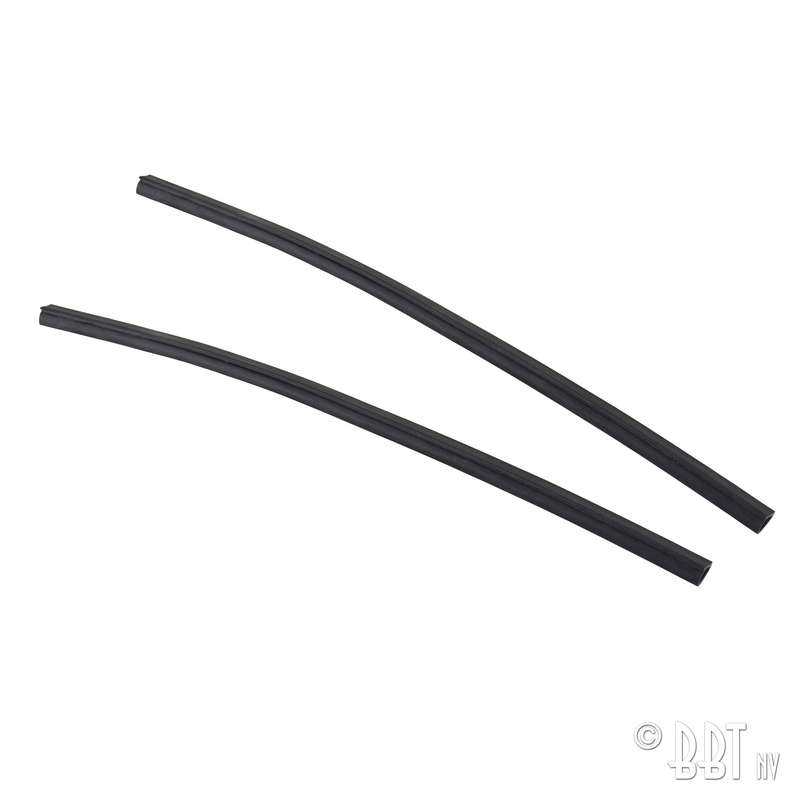Vertical vent wing seals, as pair