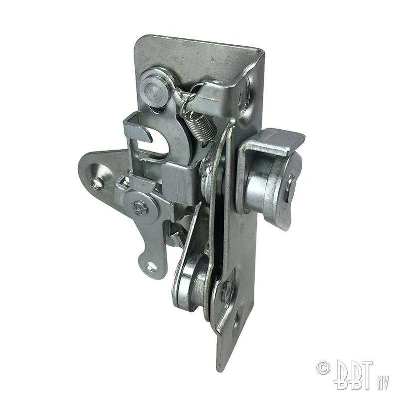 Cab door lock mechanism left