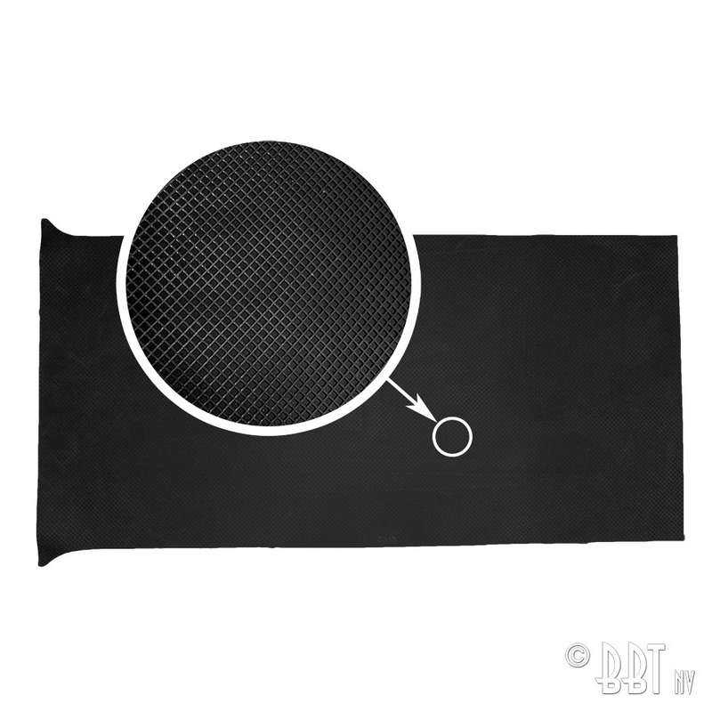 Front rubber mat black between front seats (Walk-through)(black)