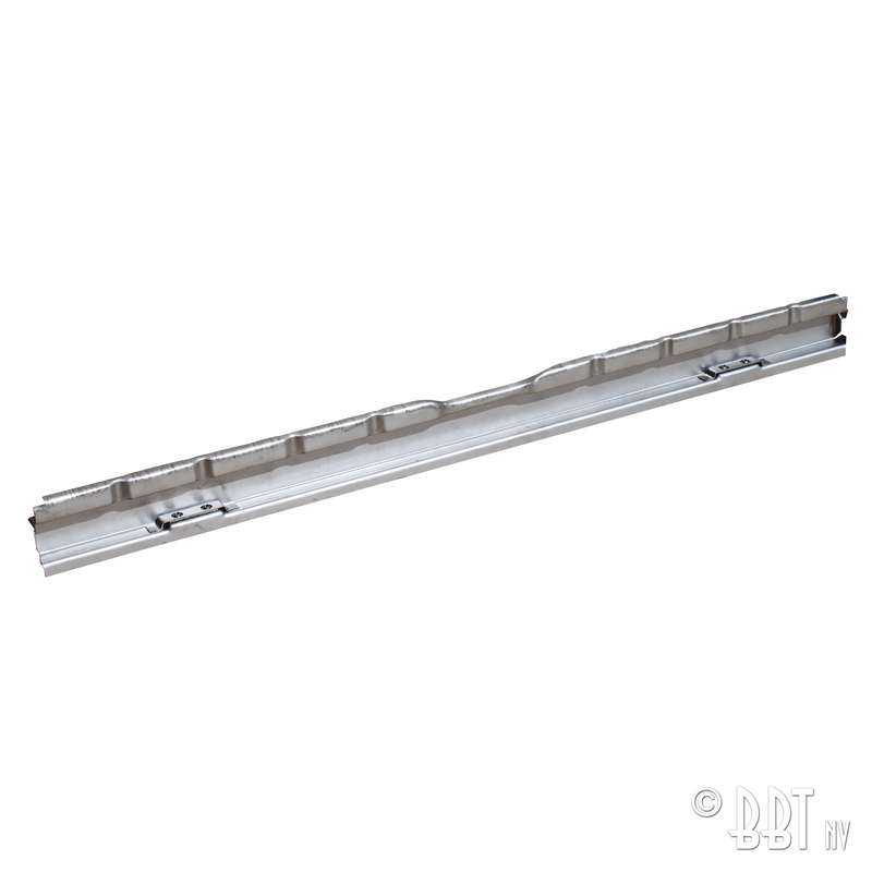 Engine lid hinge panel