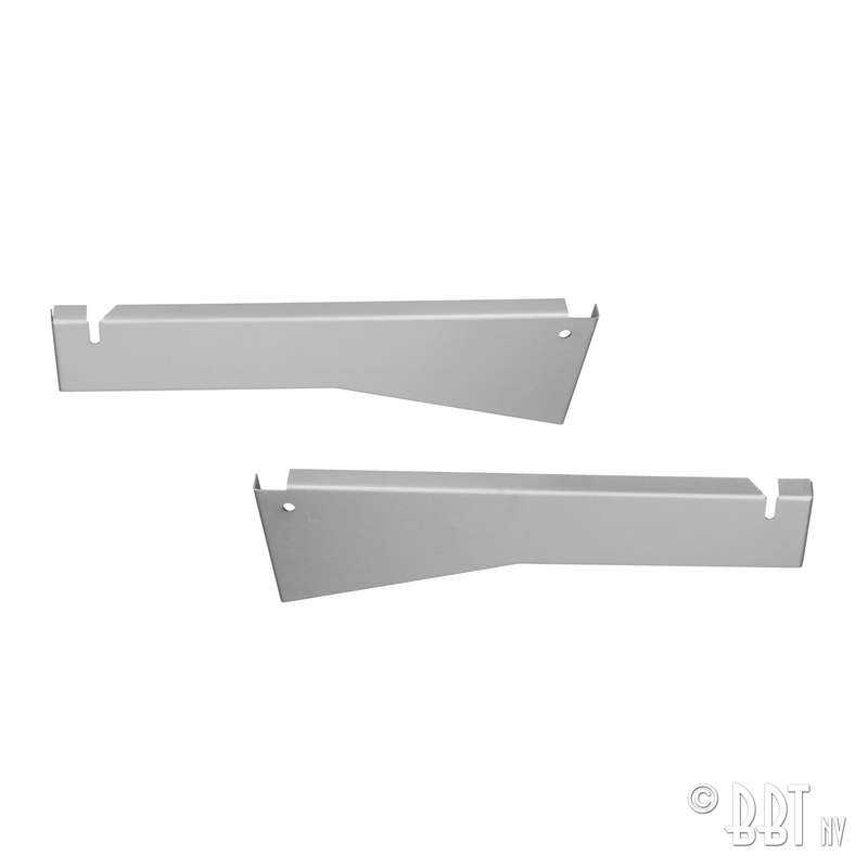 Divider panels above wheel arches engine/fueltank, pick-up