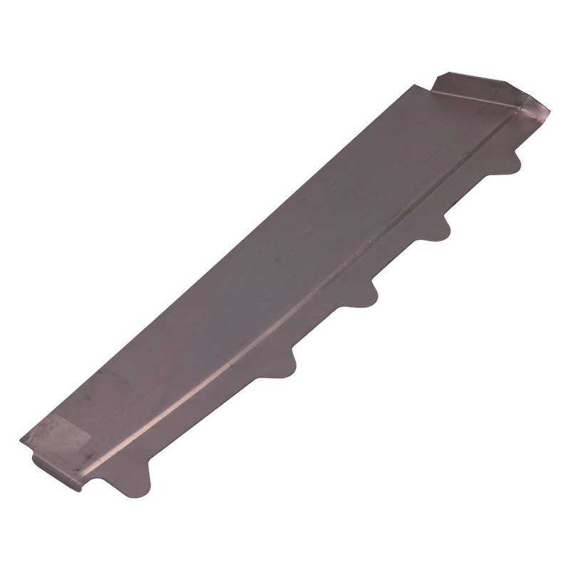Panel between rear corner and inner panel, right