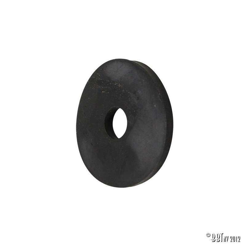 Shift rod seal between transmission nose and chassis