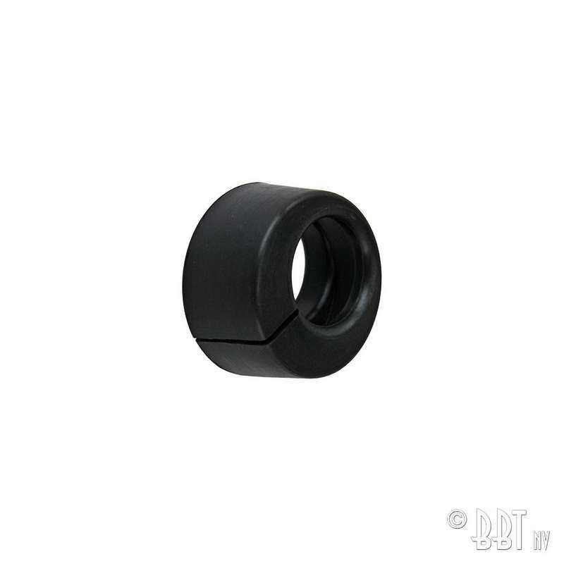 Shift rod seal between transmission nose and chassis