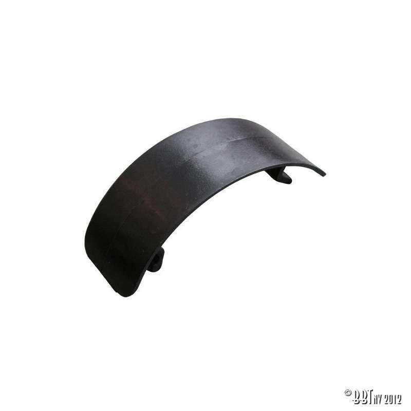 Cover for carbon brushes dynamo 12V