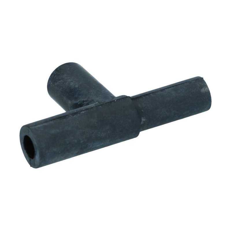 T-piece gastank breather engine bay