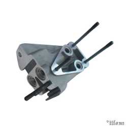 Oilcooler bracket for dual port engines